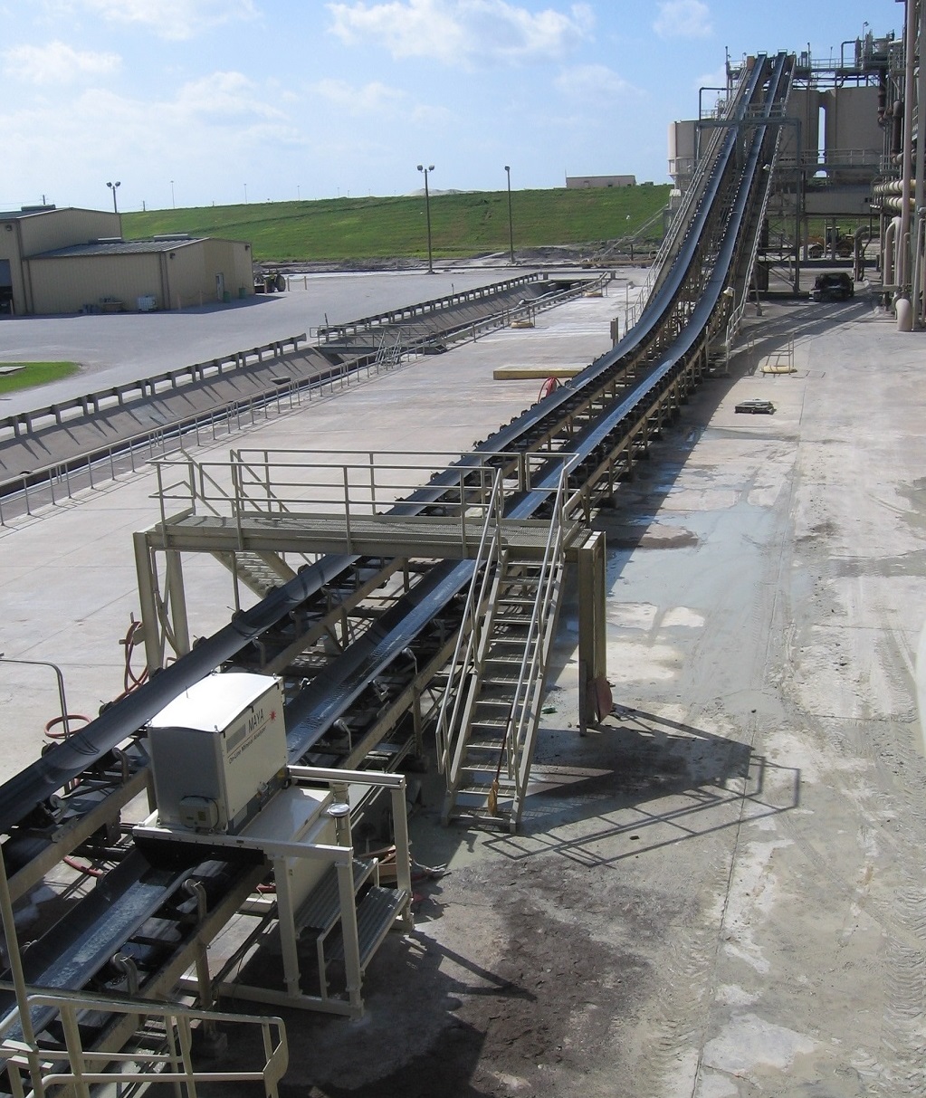 Phosphate cross belt analyzer Phosphate cross belt analyzer over conveyor